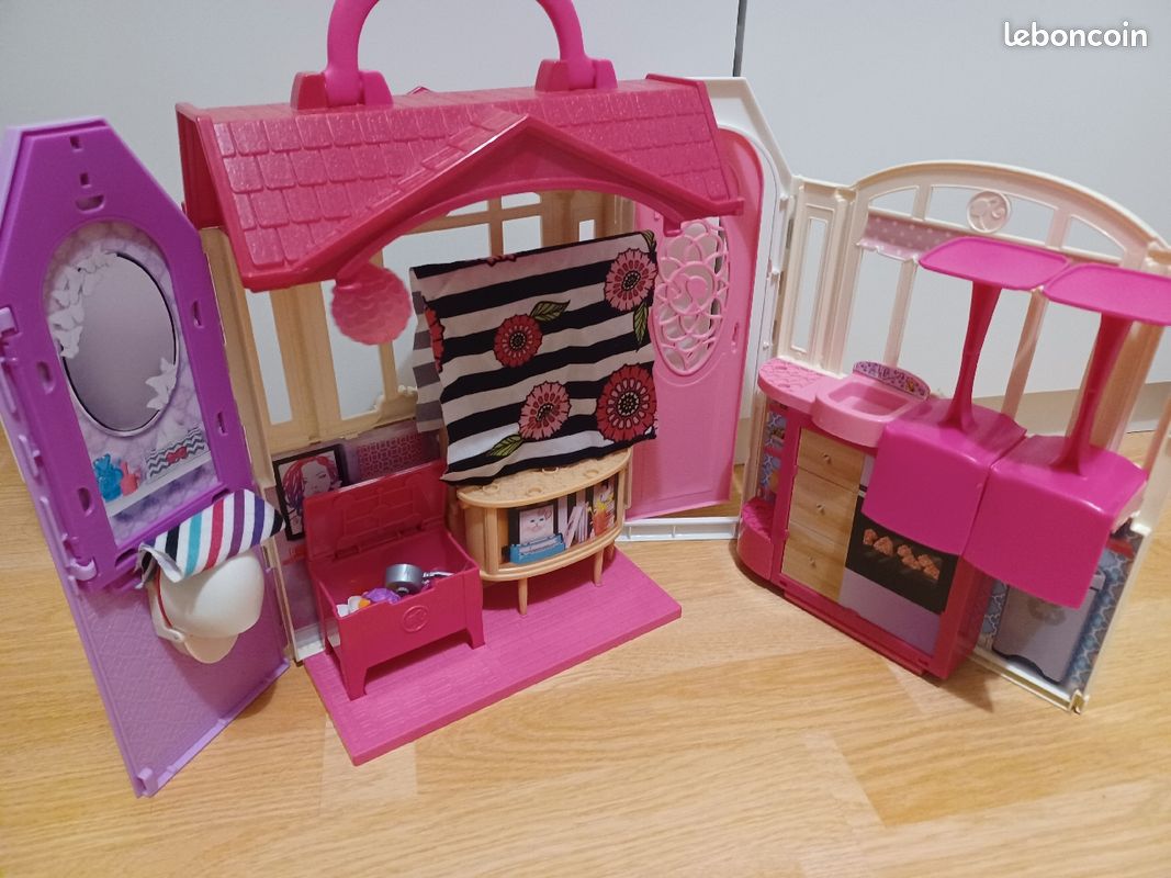 Maison barbie pliable jeux, jouets d'occasion - leboncoin