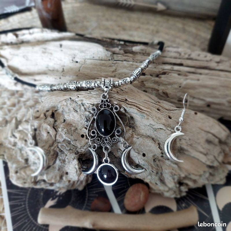 Parure boho mystique, triple lune obsidienne, sautoir noir multiperles (image 5)