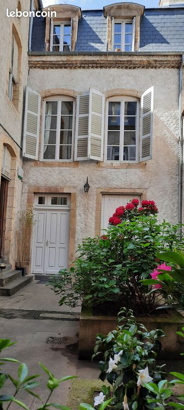 Appartement 1 pièce 27 m² · à Moulins · 27 m² · 450 €/mois