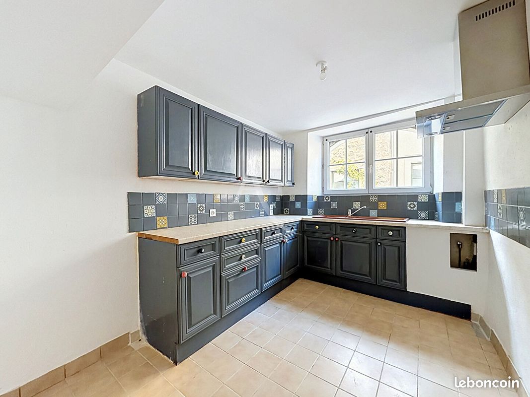 Maison 4 pièces 99 m² · à Savennières · 99 m² · 880 €/mois