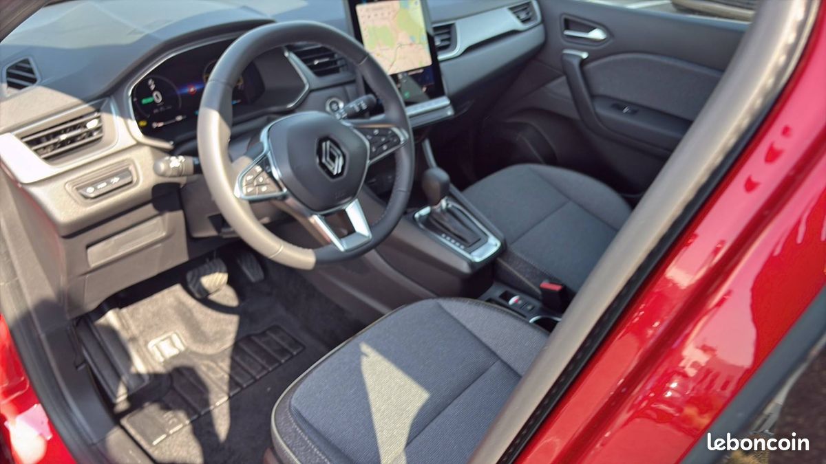 Renault captur e tech full hybrid 145 ch techno (image 11)