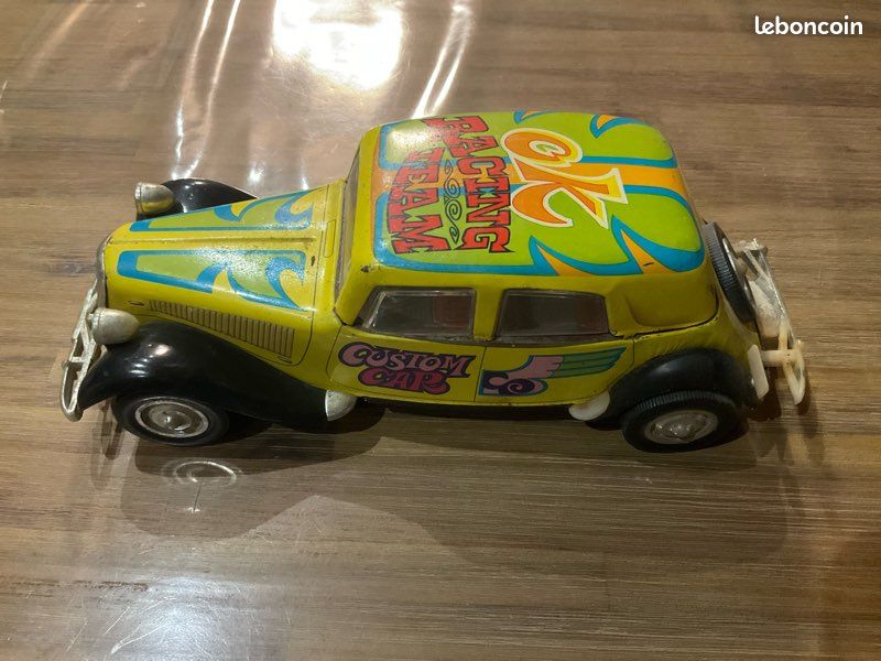 CITROEN TRACTION AVANT jouets Roman tôle et plastique 1/18 EUR 30,00