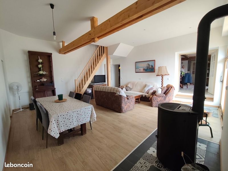 Maison 8 pièces 173 m² · à Esboz-Brest · 173 m² · 150 000 €
