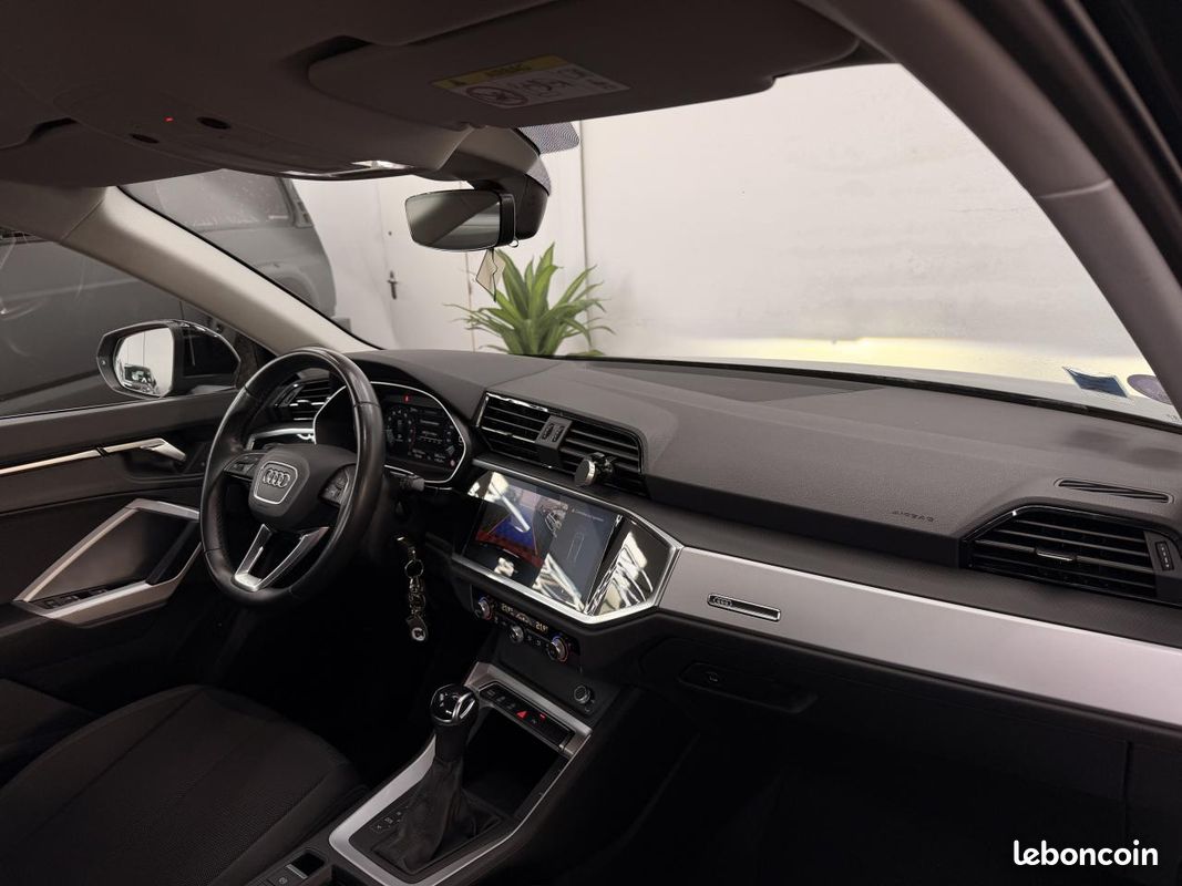 AUDI Q3 (315 euros/mois) Business Line 35 TFSI 150CV S-tronic CAMERA CARPLAY (image 18)