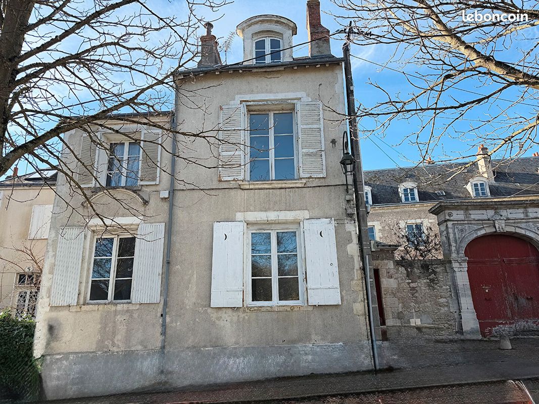 Immeuble 13 pièces 150 m² · à Orléans · 150 m² · 330 000 €