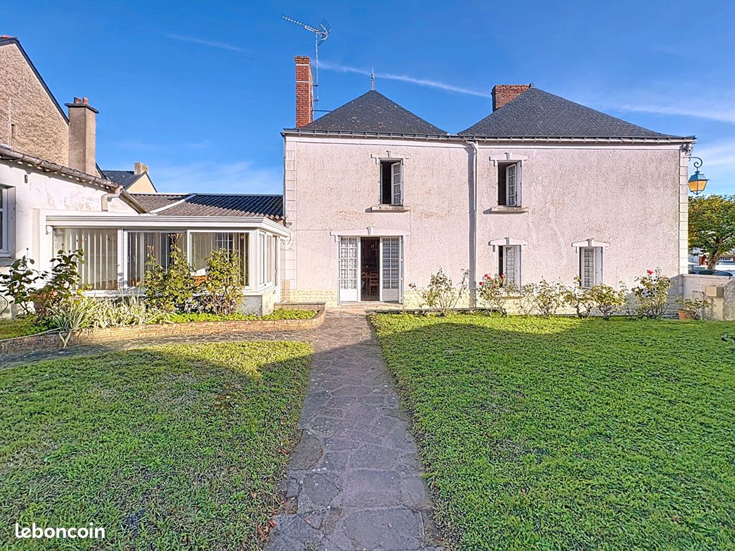 Maison 7 pièces 204 m² · à Loireauxence · 204 m² · 121 900 €