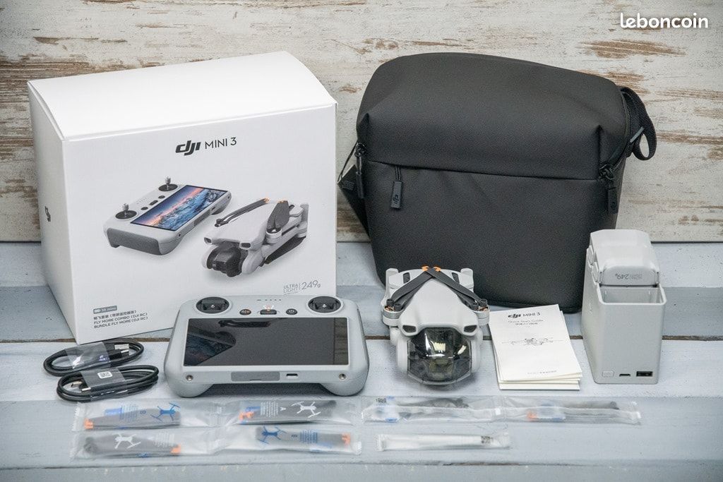 DJI Mini SE – Kit Complet Avec 3 Batteries Et Accessoires, Drone Gris, Neuf