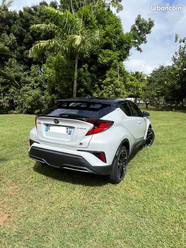 Toyota C-HR 2.0 Hybride 184 ch – GR Sport (image 2)