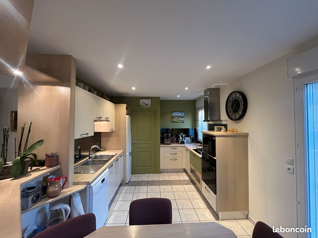 Maison 7 pièces 135 m² · à Saint-Barthélemy-d'Anjou · 135 m² · 390 000 €