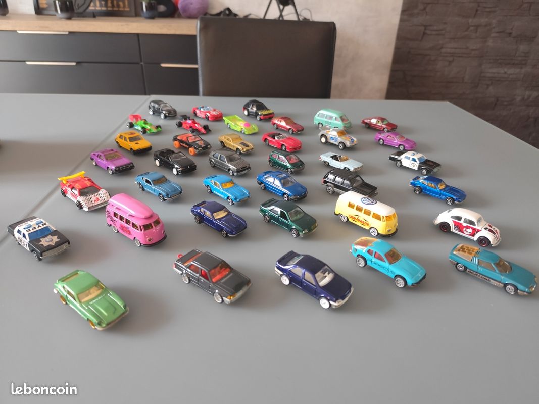 Lot De 12 Miniatures Majorette Et Polistil – Échelle 1:64, Collection (occasion)