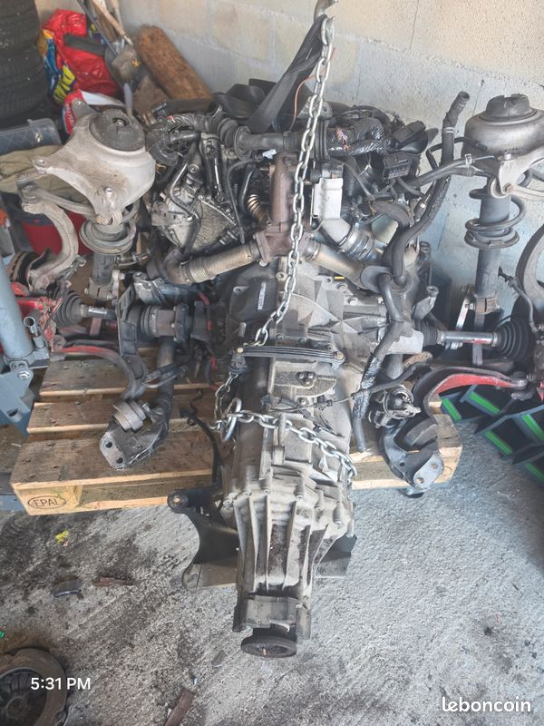 Moteur Audi 3.0 tdi (image 1)