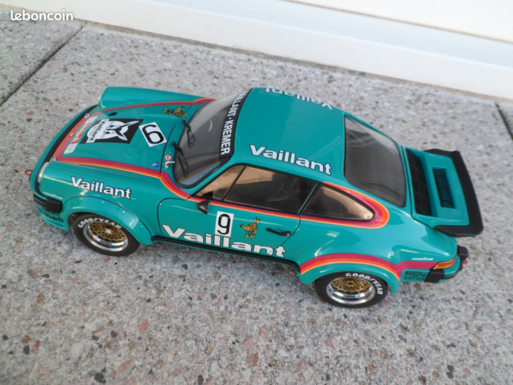 1/18........Rare Porsche 934 RSR N°9 VAILLANT.........Schuco (image 10)