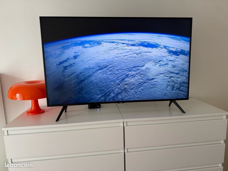TV / Télé Samsung 43 pouces Très bon état (image 3)