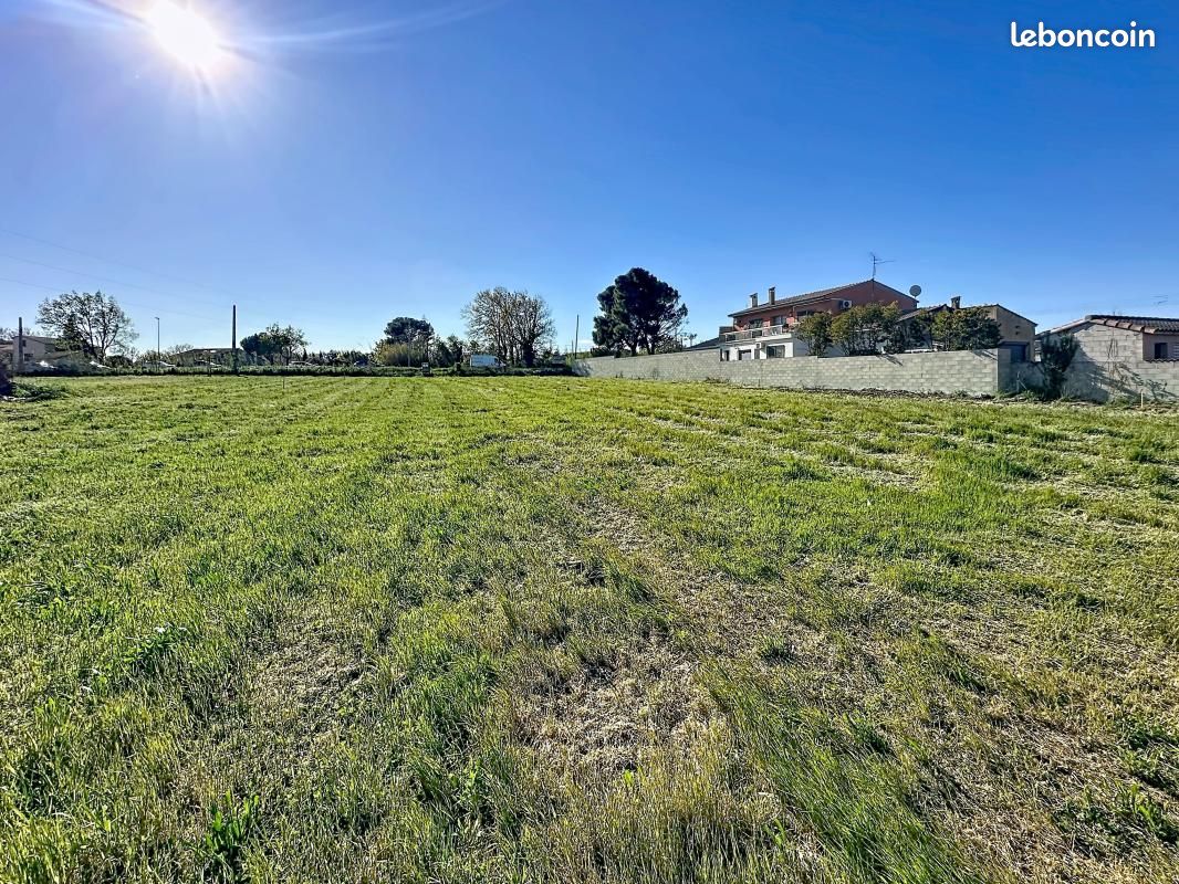 Terrain 529 m² Morieres Les Avignon (image 1)