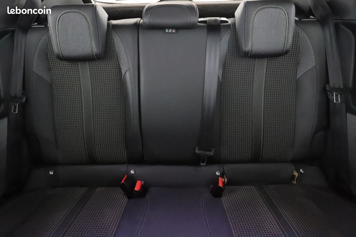 Peugeot 2008 1.2 PureTech GT Line 130 ch (image 9)