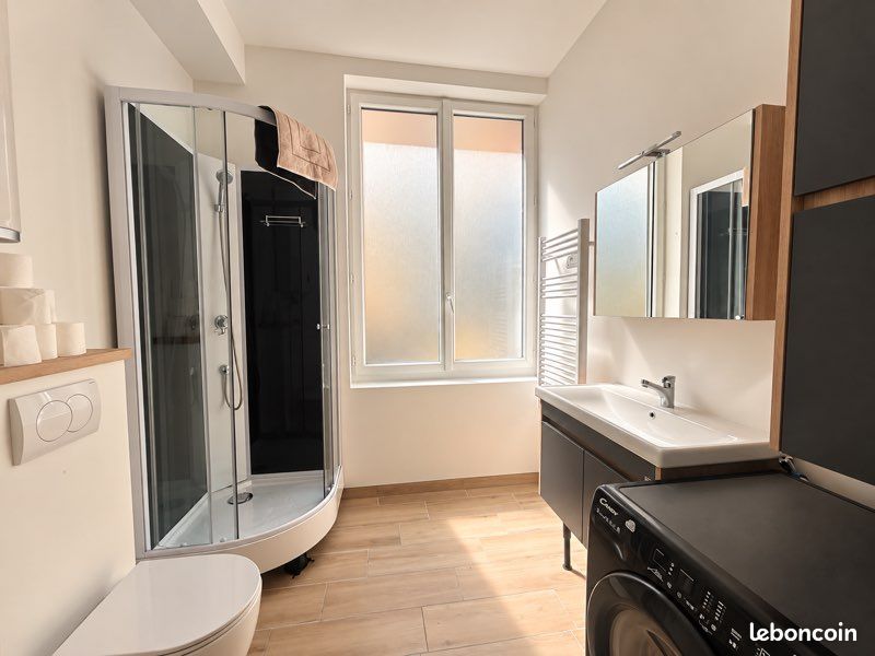 Appartement 3 pièces 48 m² · à Saint-Étienne · 48 m² · 657 €/mois