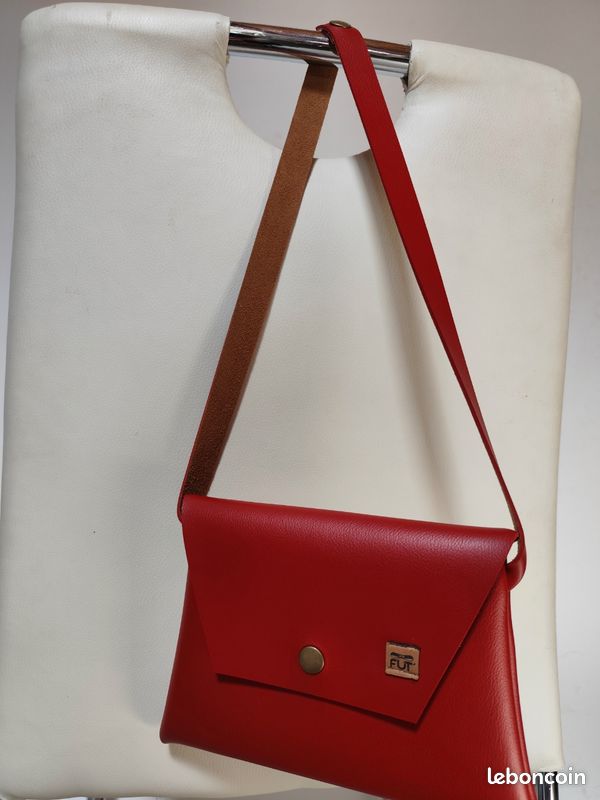 Pochette Mariage simili cuir rouge Fut' (image 3)