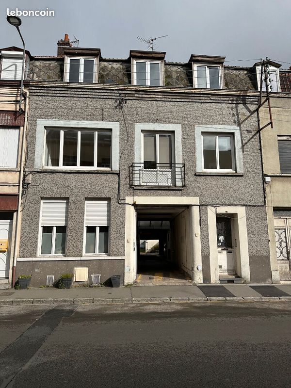 Immeuble 7 pièces 139 m² · à Lille · 139 m² · 290 000 €