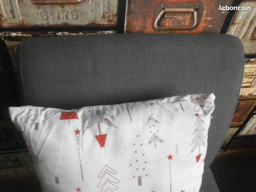Paire de fauteuils (image 1)