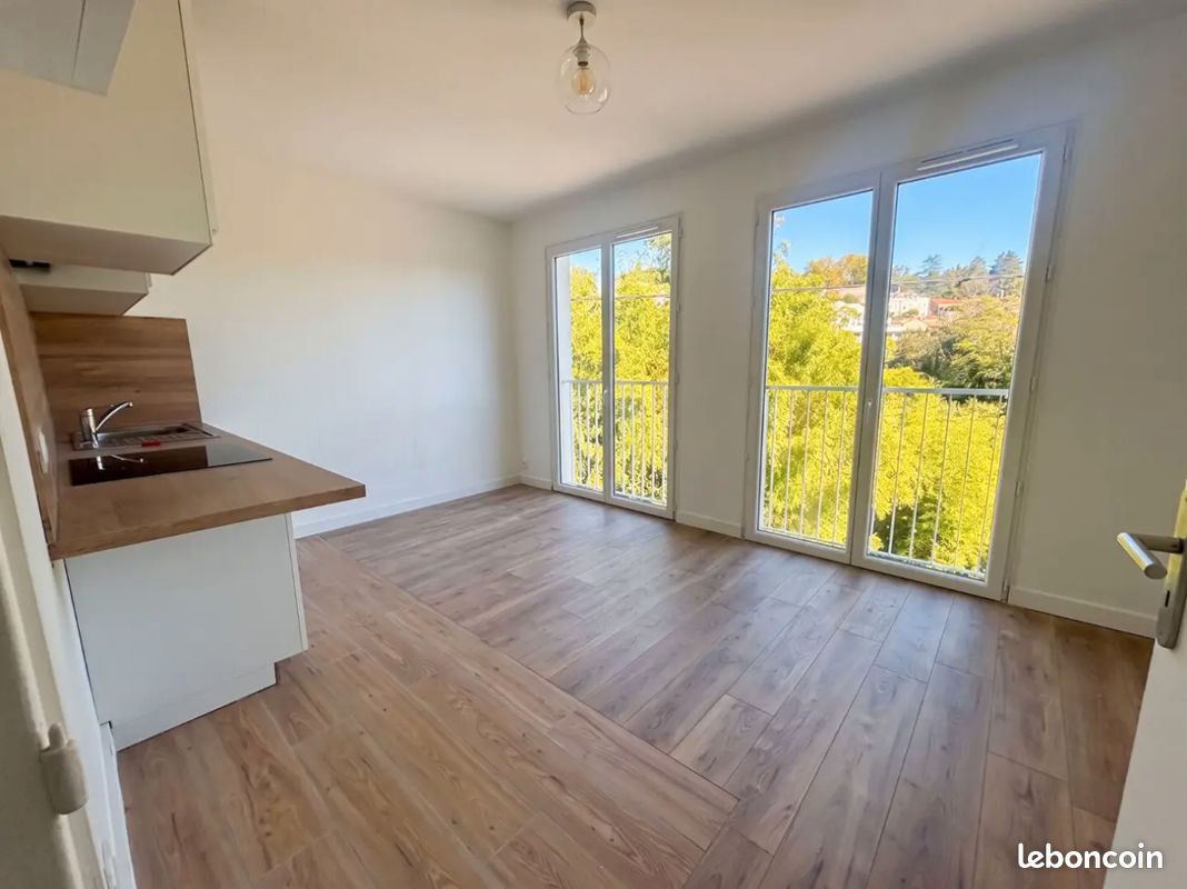 Appartement 3 pièces 49 m² · à Annecy · 49 m² · 1 060 €/mois