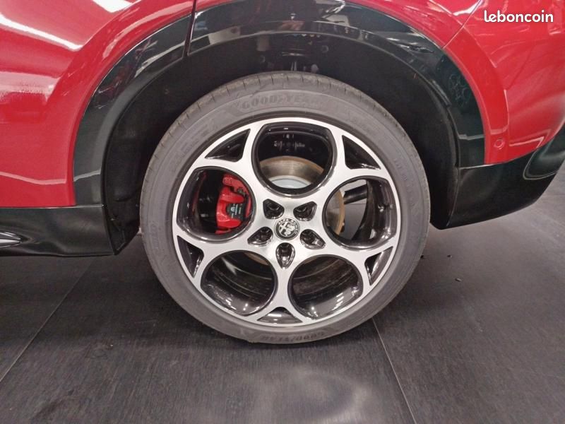 Alfa romeo Tonale 1.3 Ibrida Plug-In 280ch Veloce AT6 e-Q4 (image 11)