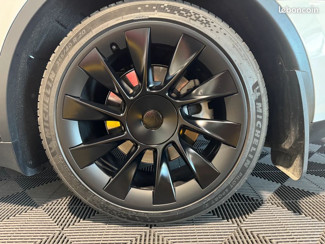 TESLA Model Y 279ch Standard Range - 2024 - Première main - 37 000 km (image 19)
