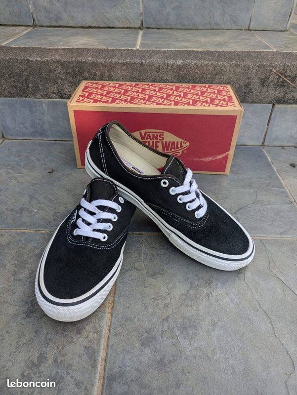 VANS AUTHENTIC PRO taille 42 (image 2)