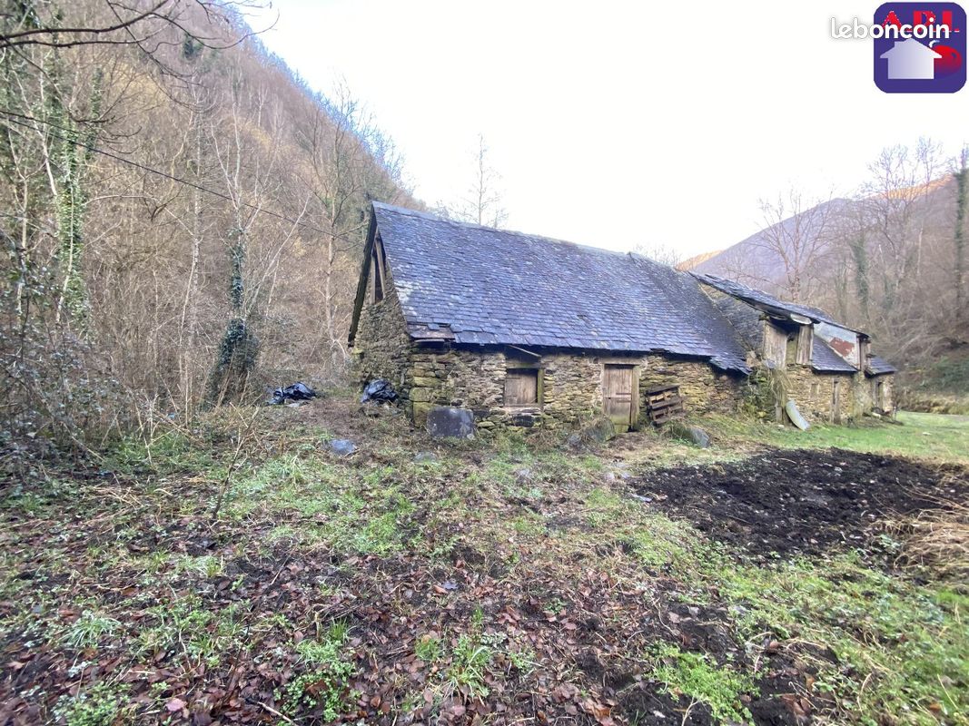 Maison 2 pièces 66 m² · à Sentein · 66 m² · 11 000 €