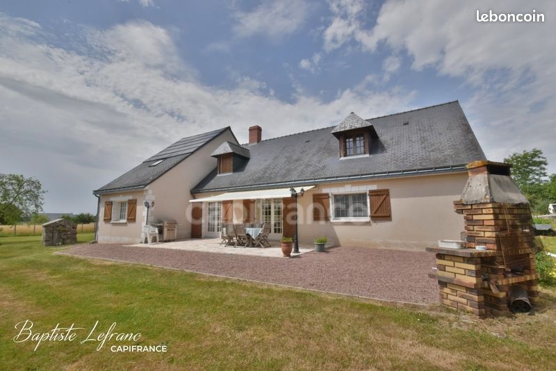 Maison 8 pièces 169 m² · à Jarzé Villages · 169 m² · 325 000 €