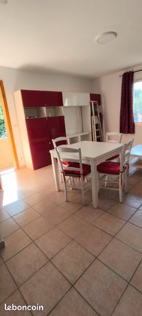 T2. MEUBLE avec Parking