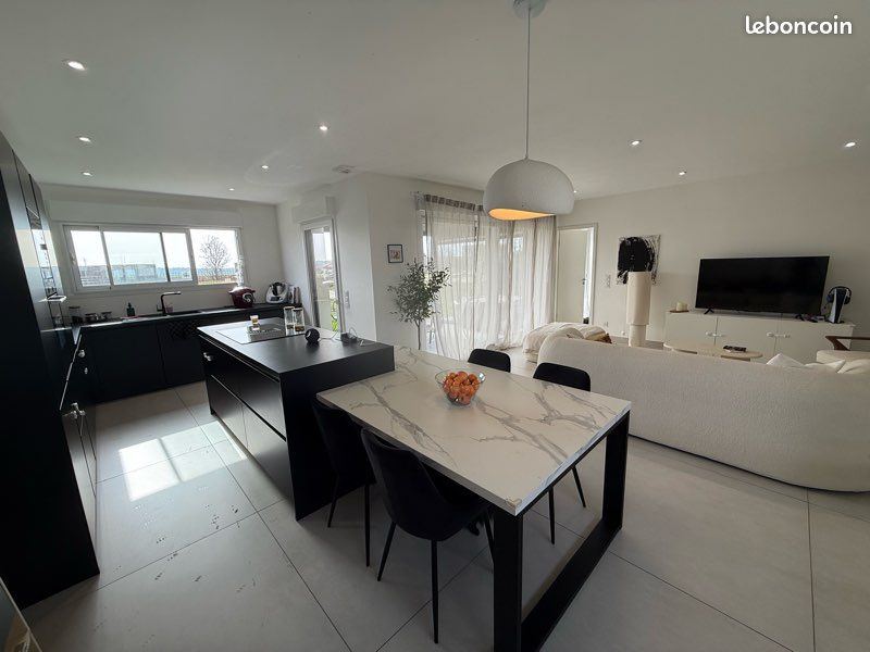 Maison 5 pièces 140 m² · à Avril · 140 m² · 395 000 €