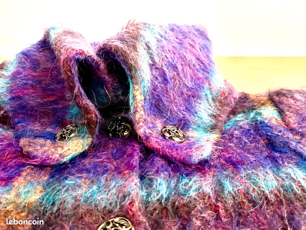 Manteau élégant pour enfant de 140 cm, signé Ana Sui. Un modèle unique aux détails soignés, de la doublure aux boutons, qui saura séduire par son style raffiné et son élégance intemporelle (image 9)