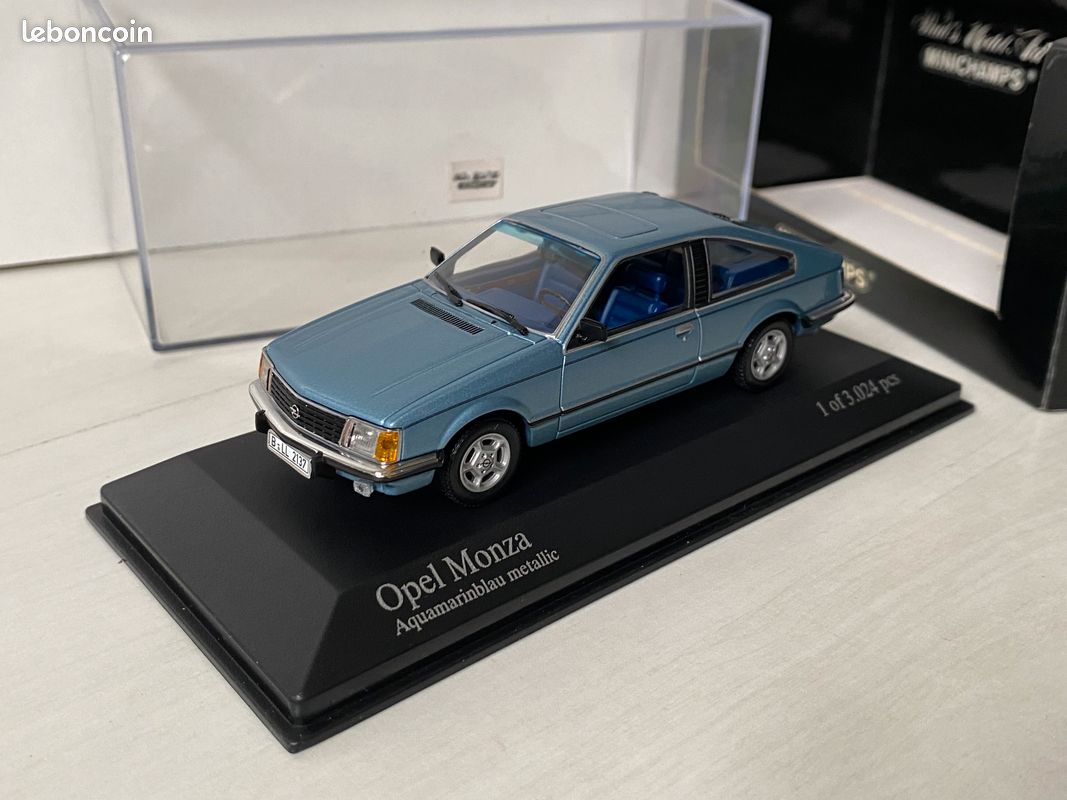 PROMOTIONS : MINICHAMPS OPEL MONZA 1980 bleu métallisé