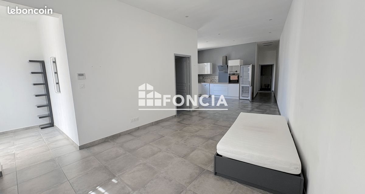Maison 3 pièces 81 m² · à Carpentras · 81 m² · 900 €