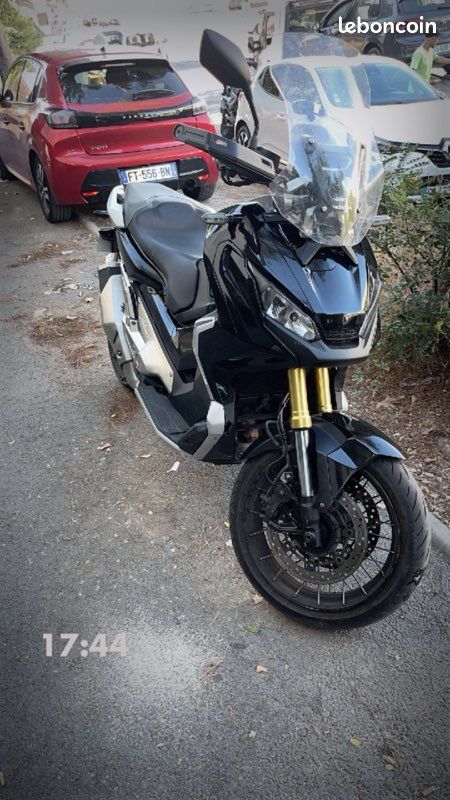 Xadv 750 très propre (image 1)