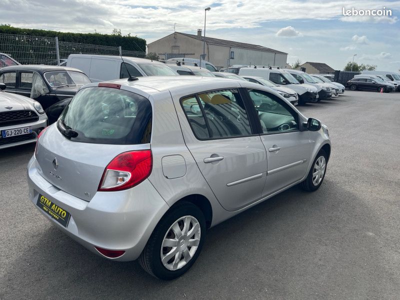 Renault CLIO III 1.5 DCI 70CH OVALIE ECO² 115G 5P (image 4)