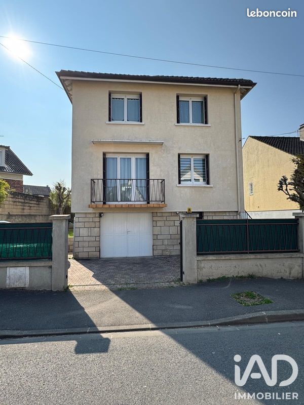 Maison 5 pièces 90 m² · à Ris-Orangis · 90 m² · 320 000 €