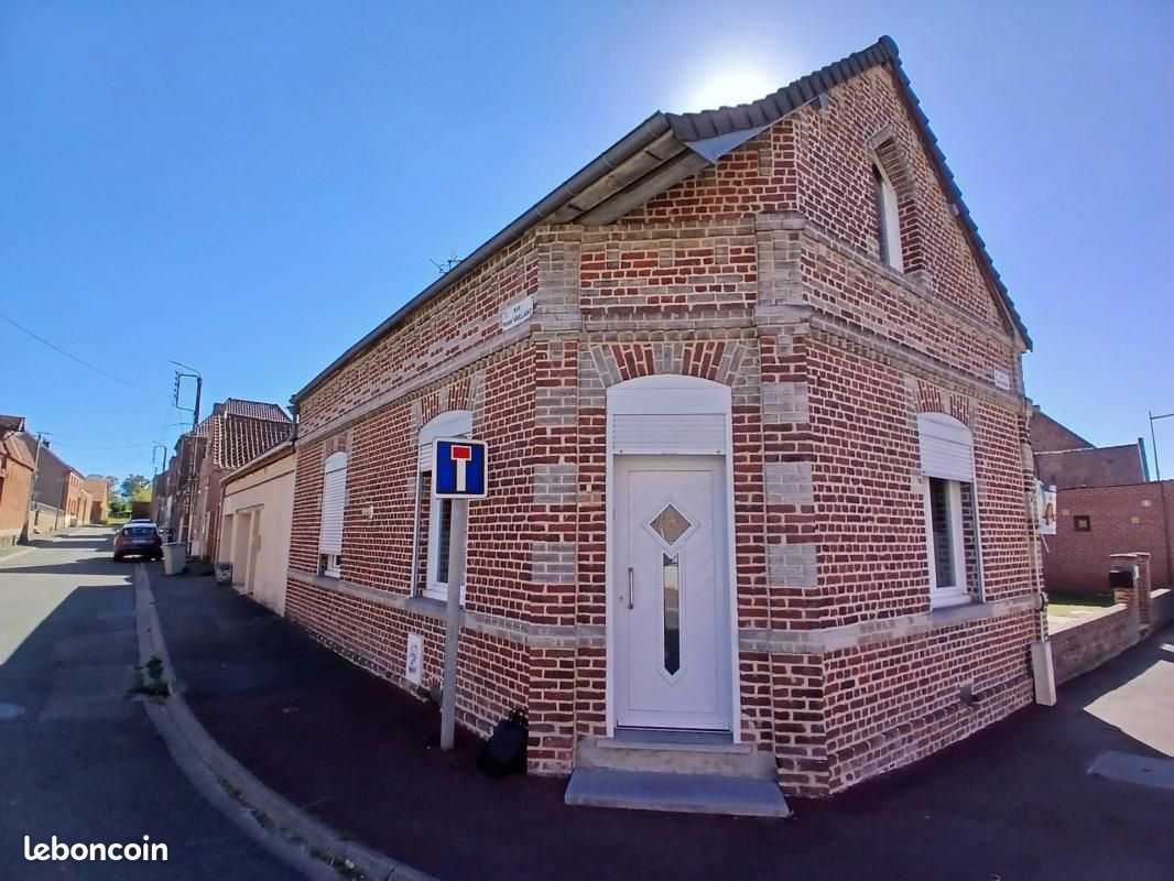 Maison 5 pièces 101 m² · à Monchecourt · 101 m² · 162 000 €