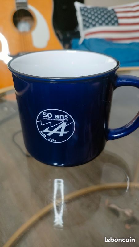 369715_8