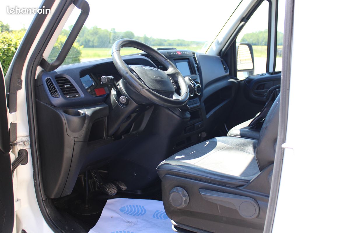 Iveco 35/180 hi matic l4h2 etat neuf 98600 km (image 5)