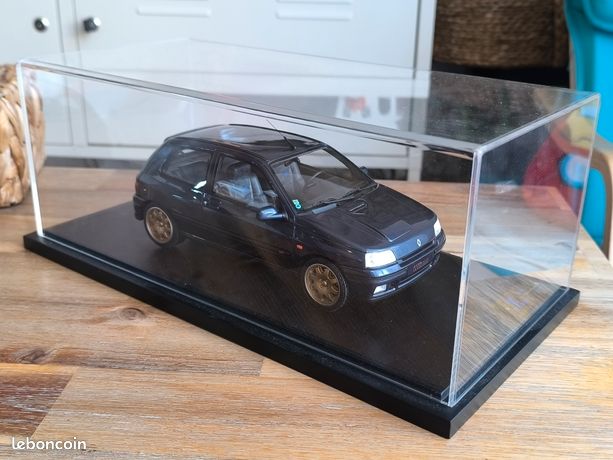Clio Williams 1/18 Ottomobile Otto 10 ans OT1000