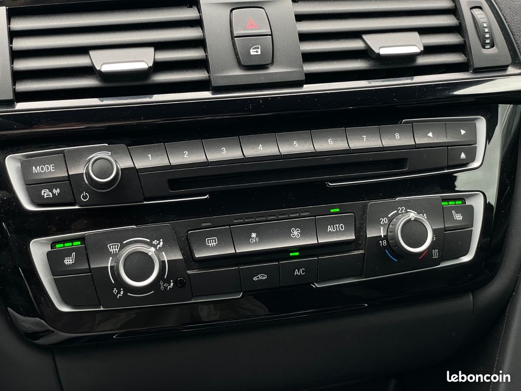 BMW M4 CS Coupé (F82) 3.0 460 cv DKG - Origine France - Suivi BMW - Affichage tête haute - CarPlay ... (image 26)