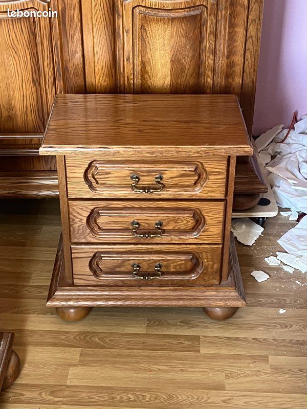 Armoire et tables de nuit (image 1)