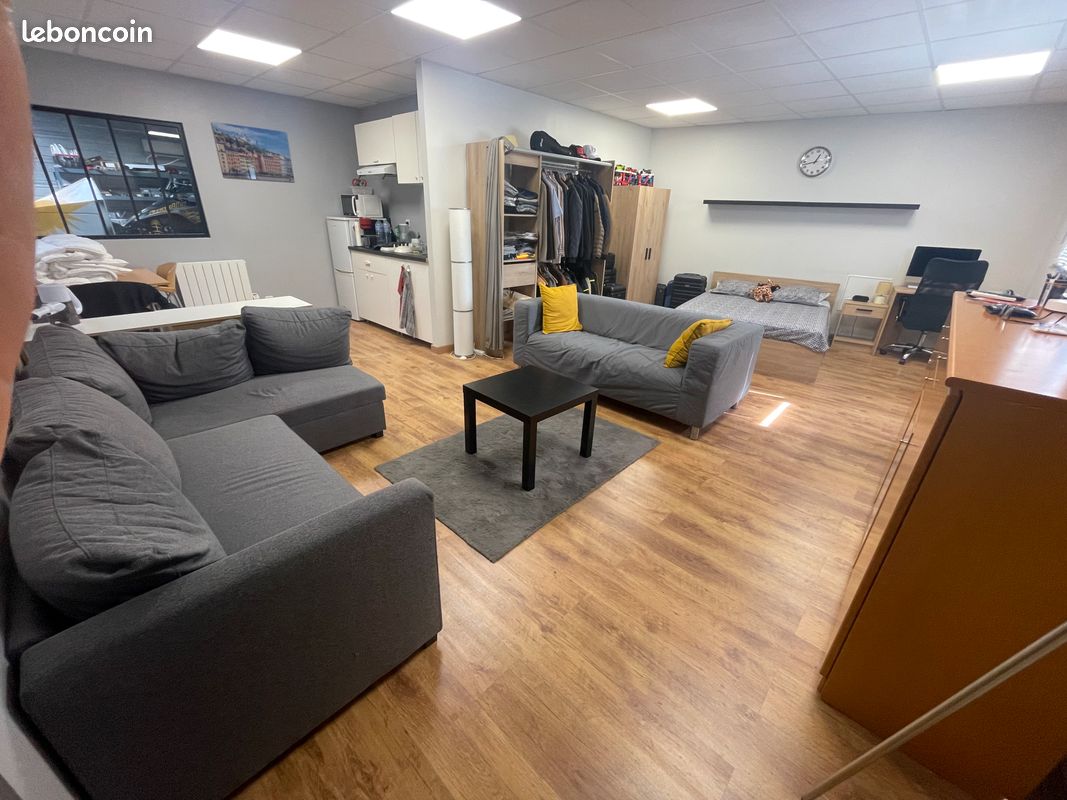 Appartement 1 pièce 45 m² · à Mions · 45 m² · 650 €/mois