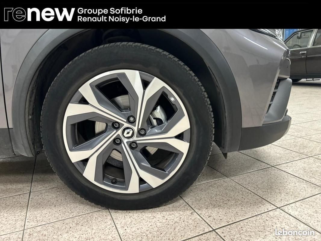 Renault Captur E-Tech 145 - 21 R.S. Line (image 13)