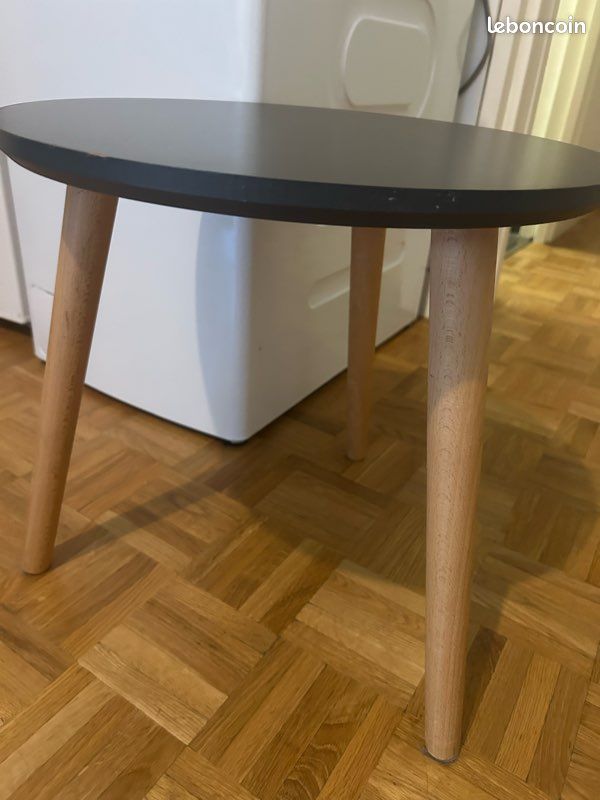 Petite table (image 1)