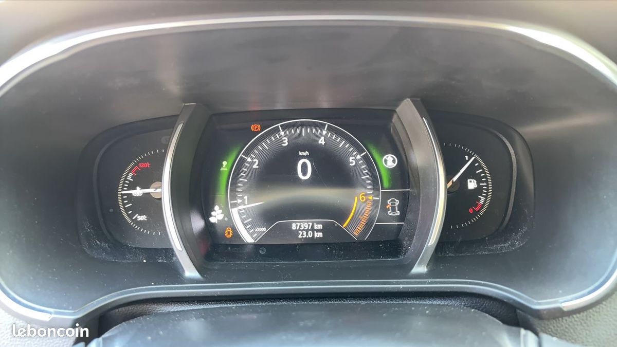 Renault Mégane 1.3 Tce 115 Limited (image 12)
