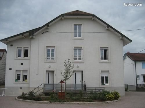 Appartement 4 pièces 96 m² · à Fougerolles-Saint-Valbert · 96 m² · 658 €/mois