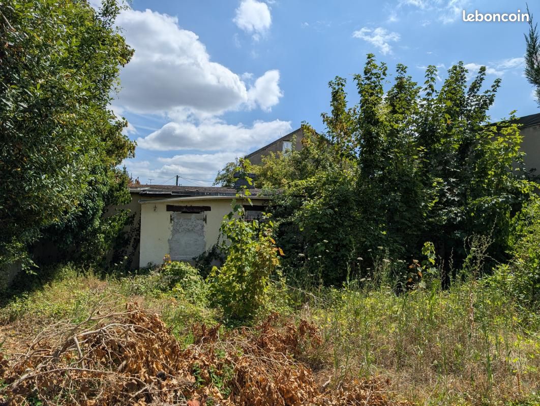 Terrain 197 m² · à Saint-Denis · 215 000 €