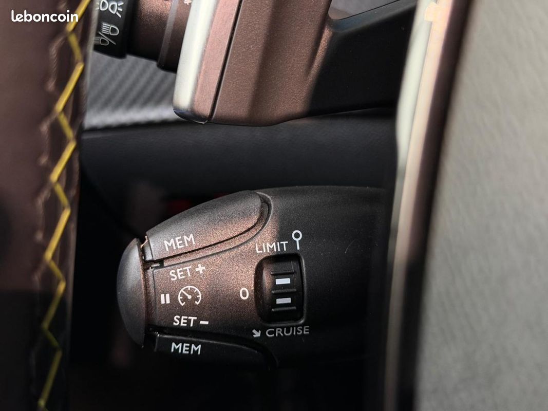 Peugeot 2008 gt 130 eat8 (image 14)